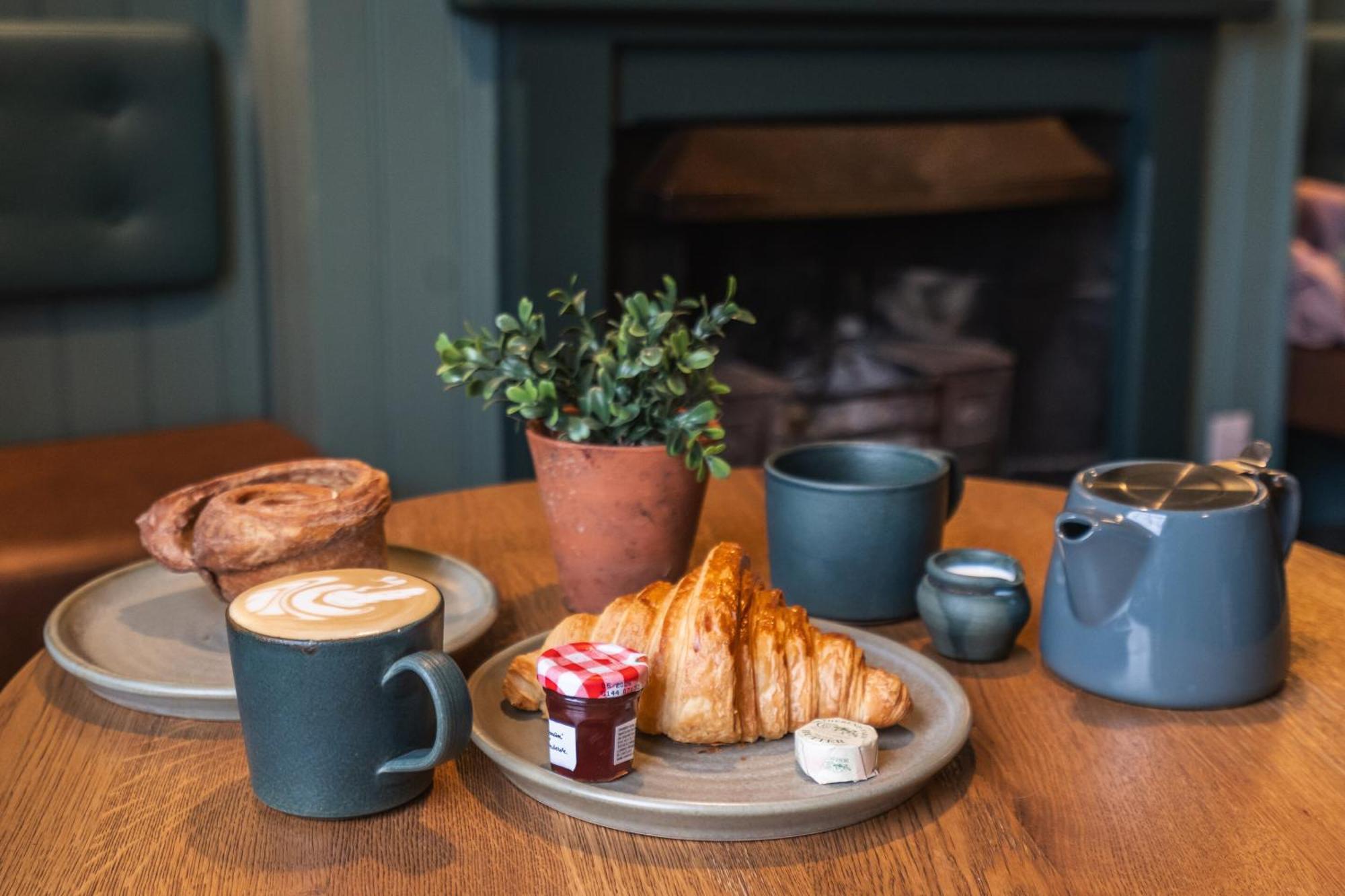 The Lazy Goose - Coffee House & Bedrooms Claypits Quarto foto